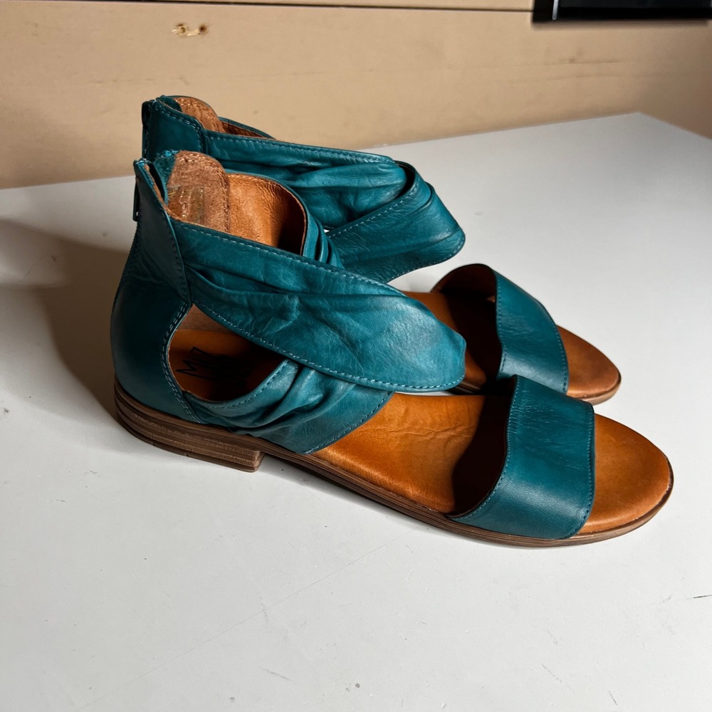 Miz Mooz Daphne Teal Leather Ruched Ankle Wrap Flat Sandals Size 42 IB20355